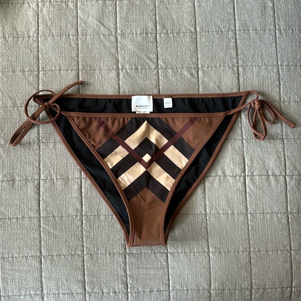 Burberry bikini bottom L